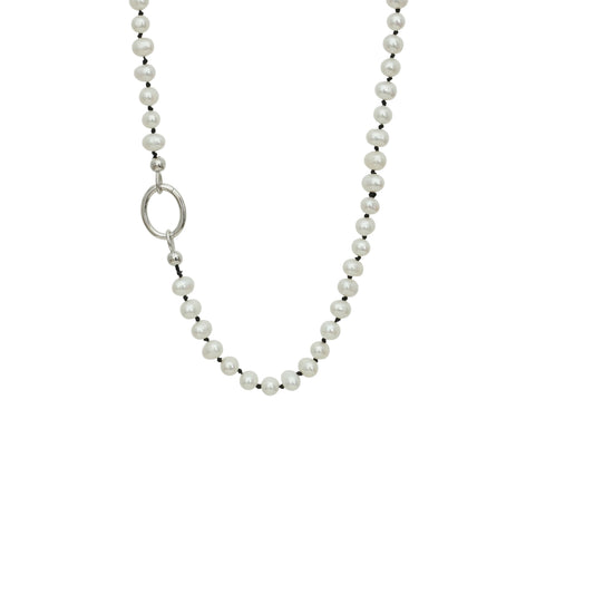 Siyah Düğümlü Beyaz İnci